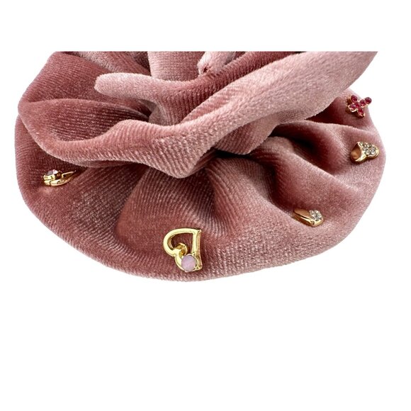 Free People Rosette Stud Earring Pack With Decorative Velvet Holder - Picture 4 of 5